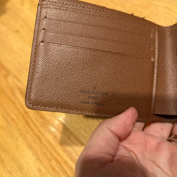 Louis Vuitton “Multiple Wallet”